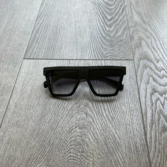 Otra | Accessories | Otra Rae Black Square Oversized Shield  display picture 1